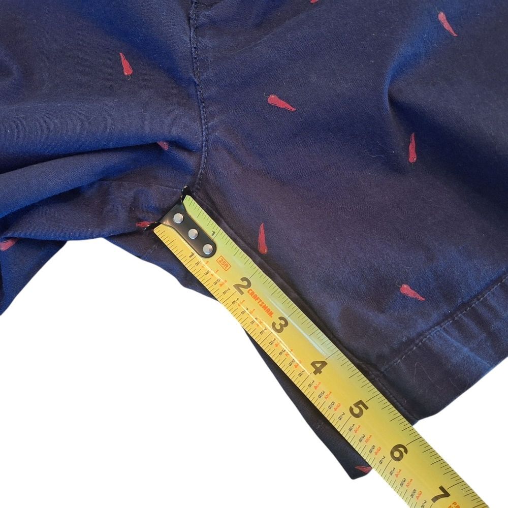 G. H. Bass & Co. Shorts Chino Red Hot Chili Pepper Print Sz 10 Navy Blue Cotton - Picture 6 of 10